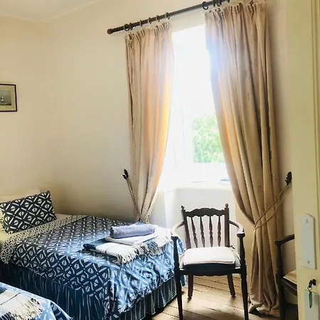 Le Vieux Manoir Bed & Breakfast *