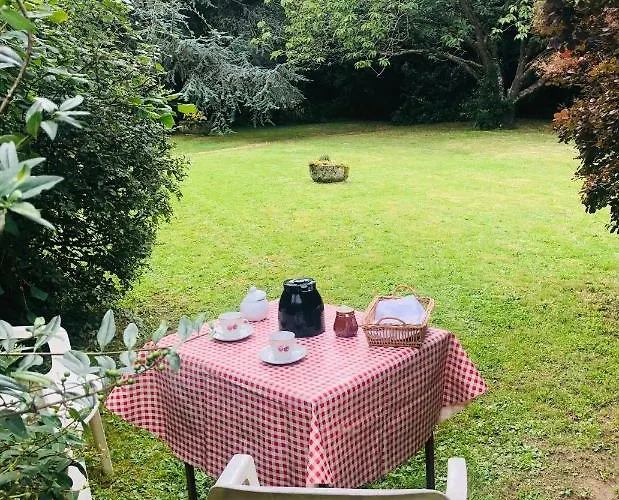 Le Vieux Manoir Bed & Breakfast Carolles