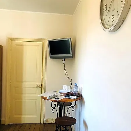 Le Vieux Manoir Bed & Breakfast