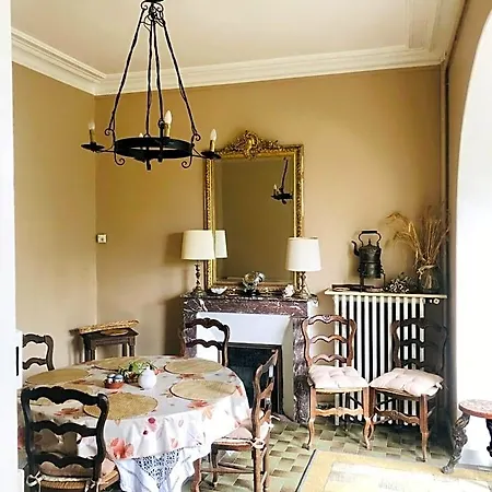 Le Vieux Manoir Bed & Breakfast 3*
